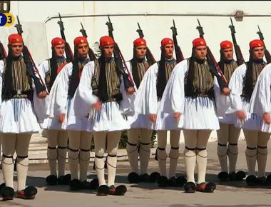 Η σκληρή εκπαίδευση του θρυλικού τάγματος των Ευζώνων (βίντεο)